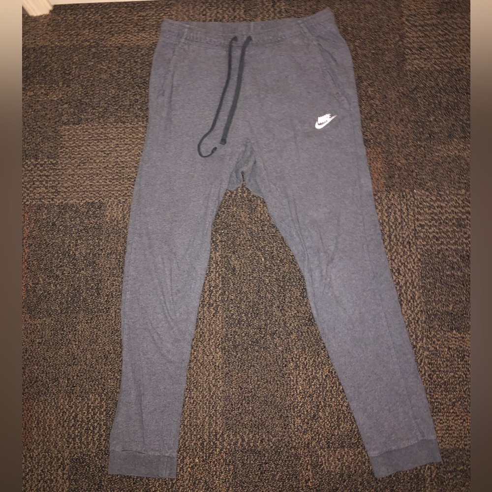 Nike men’s grey sweatpants